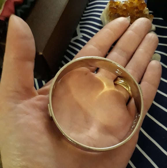 Coach Poppy Bangle Bracelet - Picture 4 of 5